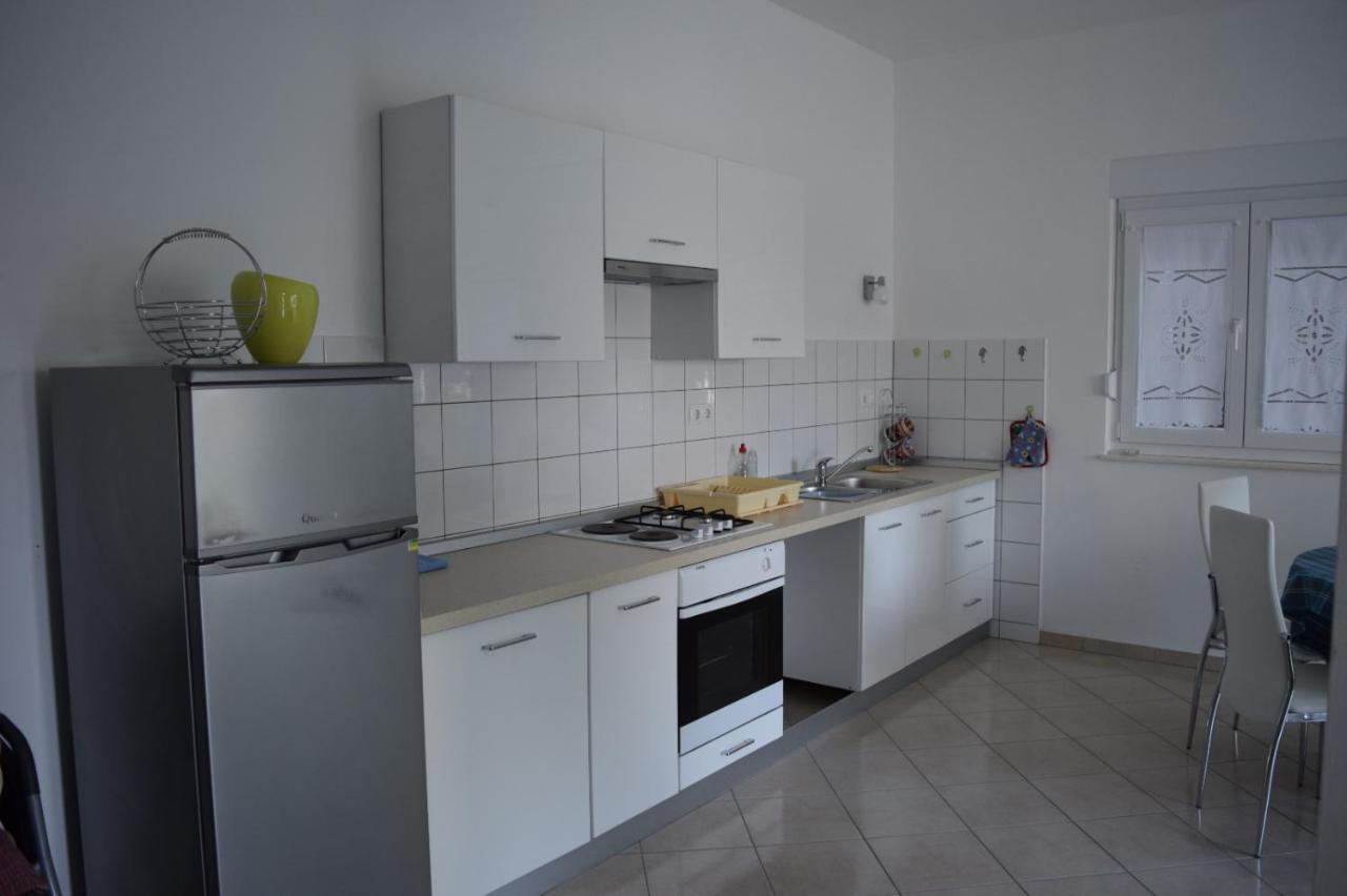 Apartman Julka Sukošan Exterior foto